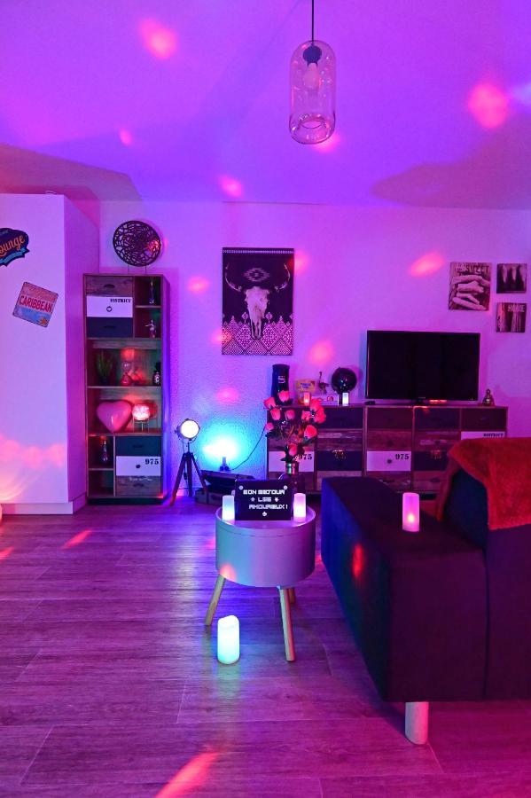 Luxe Sauna Privatif Et Grand Bain Jacuzzi A Deux A Biscarosse Plage Pour Nuit Romantique Avec Decoration Led Et Bougies 比斯卡罗斯 外观 照片