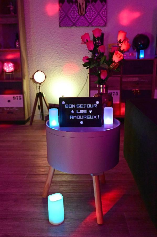Luxe Sauna Privatif Et Grand Bain Jacuzzi A Deux A Biscarosse Plage Pour Nuit Romantique Avec Decoration Led Et Bougies 比斯卡罗斯 外观 照片